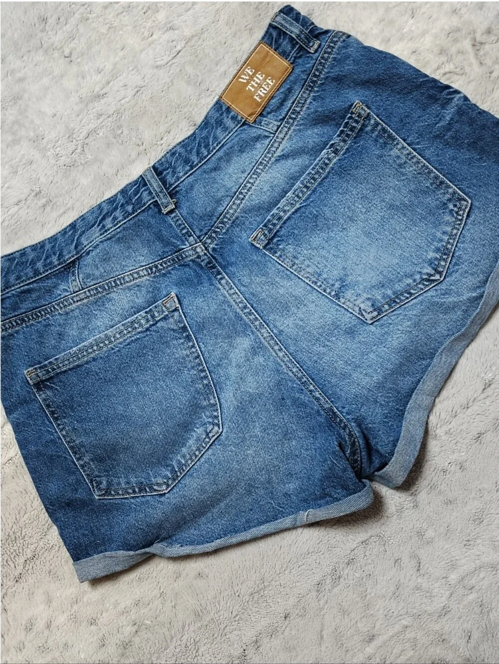 Free People We The Free Yours Truly Mid-Rise Cuffed Jean Shorts Women's 31 (34